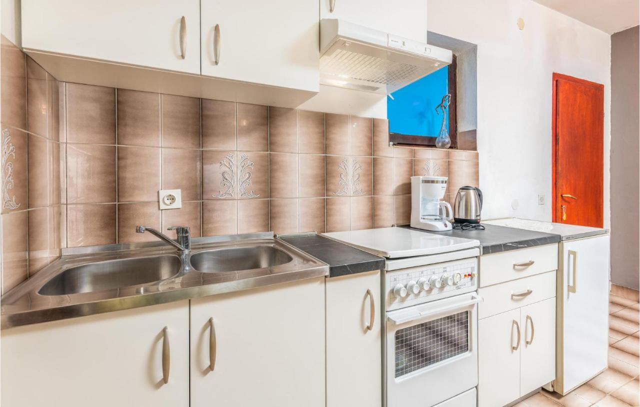Lovely Apartment In Stara Baska With Wifi Ngoại thất bức ảnh